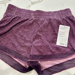 NWT Athleta 4” Mesh Run shorts